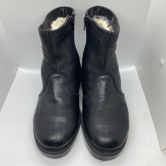 Black Leather Sherpa Lined Lamb’s Wool Boots Side Zipper Made in Canada Size 9E - Picture 2 of 8
